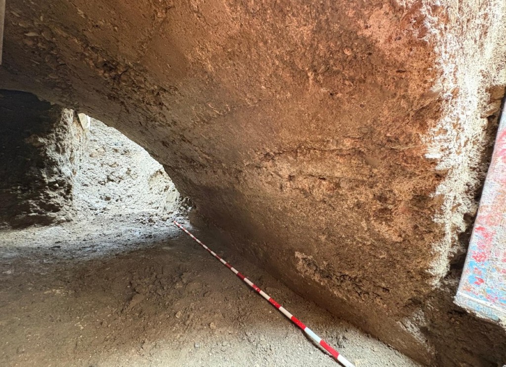 Bajo el asfalto de Zaragoza, los arqueólogos desentierra un puente romano que reescribe la historia de la ciudad