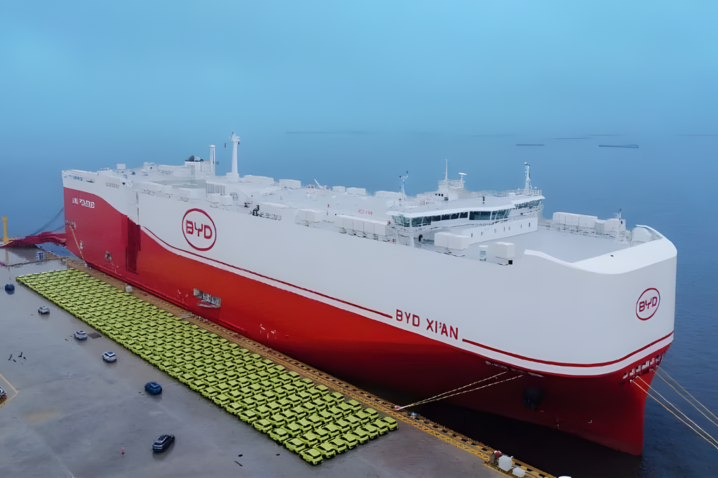BYD multiplica su flota de barcos: diez nuevos portavehículos para dominar el transporte marítimo