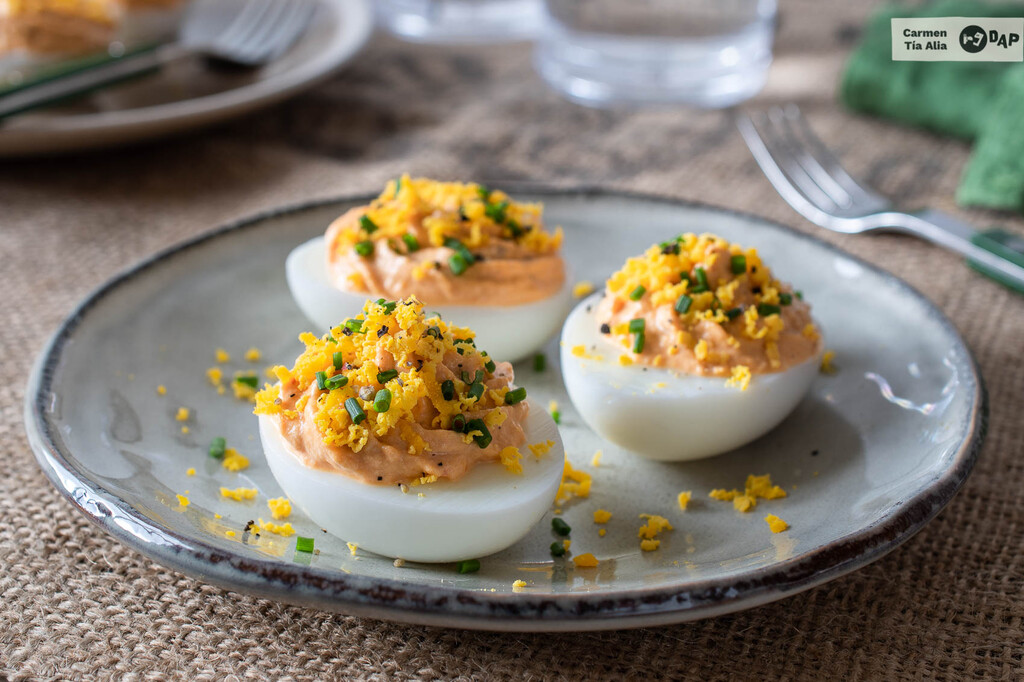 El secreto de los chefs para unos huevos rellenos verdaderamente cremosos