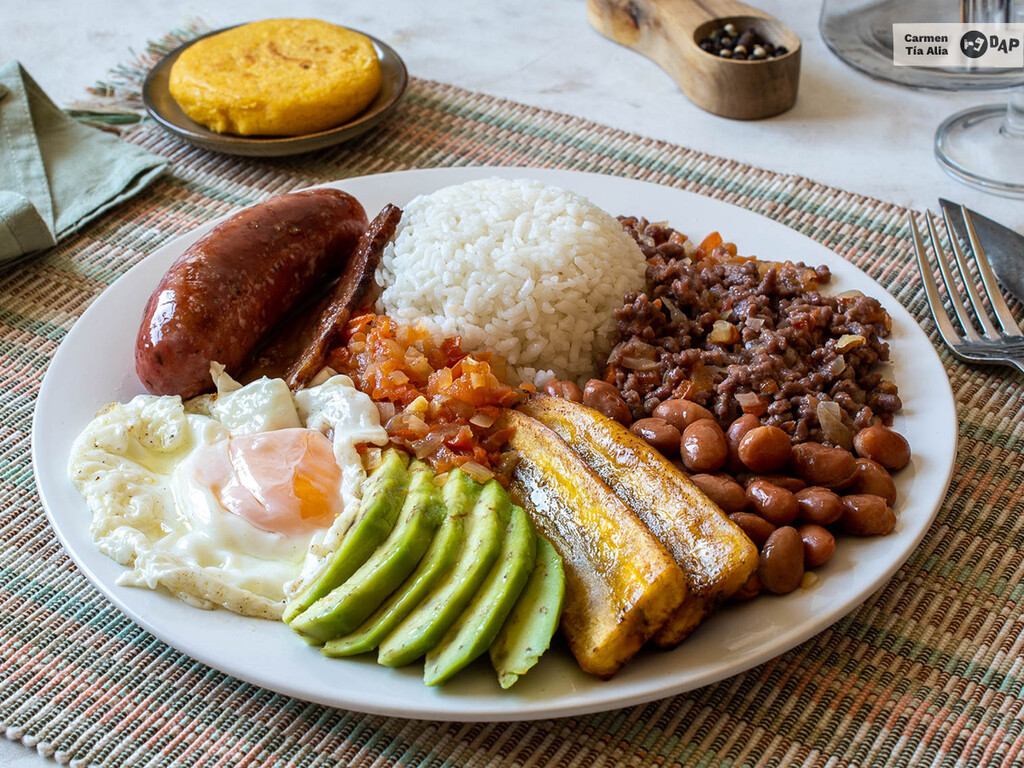 La bandeja paisa: el platón colombiano que desafía toda moderación